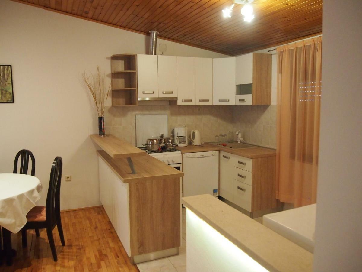 Apartment Slavka Трогир Екстериор снимка